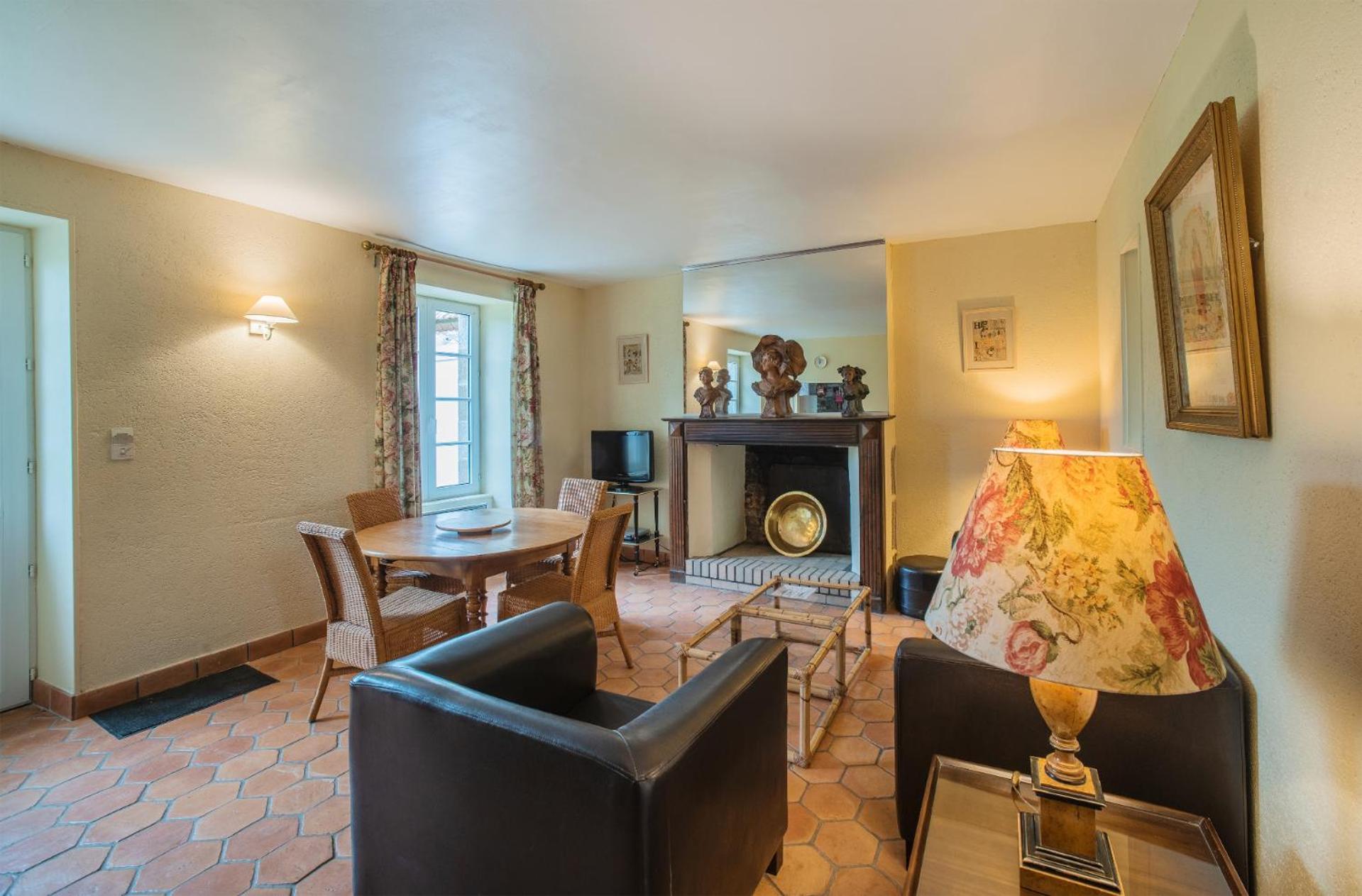 Holiday Home Chateau De Bouceel Mont Saint Michel Vergoncey Bilik gambar